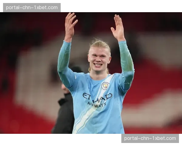 英超：利物浦2-0客胜曼城，落后榜首分差缩小至1分。